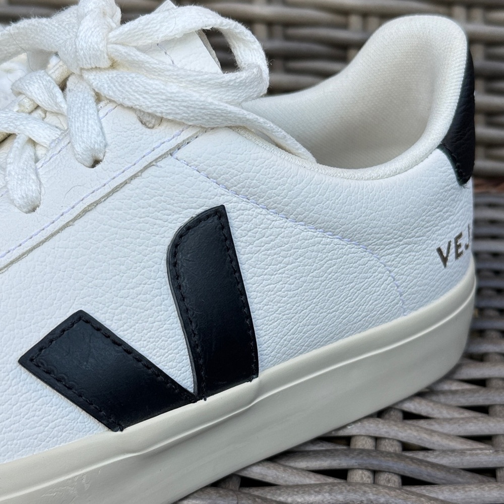 NEW Veja Chrome Free Leather Campo  Sneakers-Sz 38/7-Extra White-Black Logo- - Picture 5 of 16